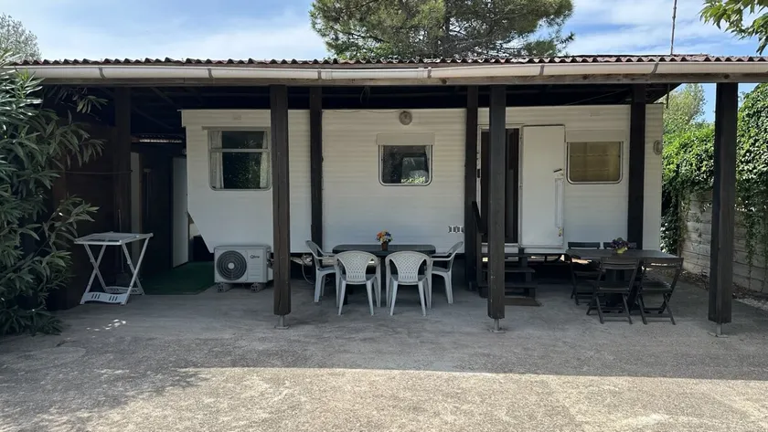Air-conditioned, private mobile home, 2 minutes from the beach - Image 1