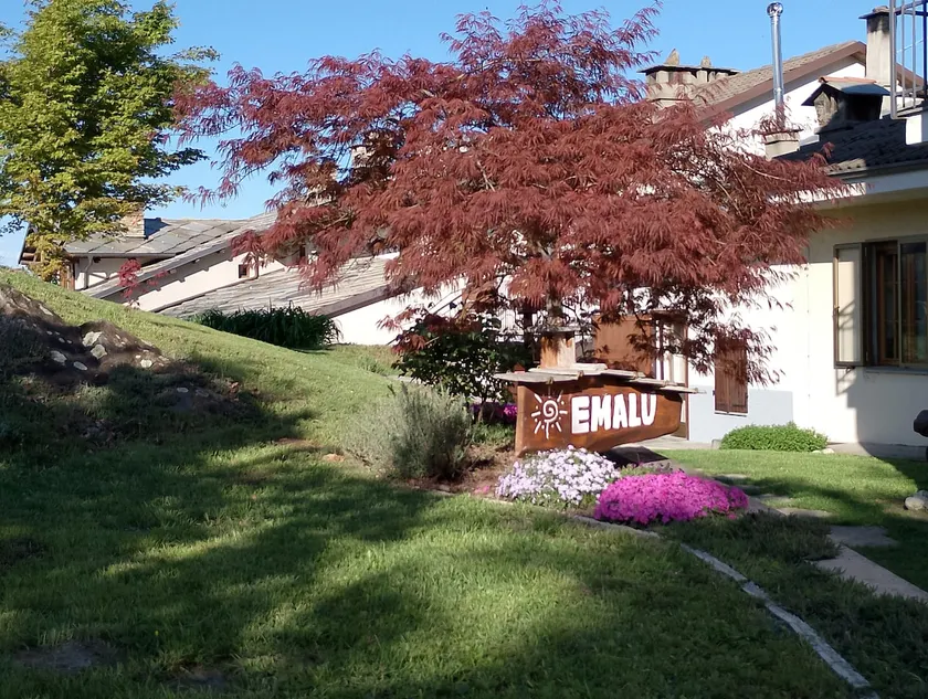 EMALU workation & holiday in the hills with a view - Image 1