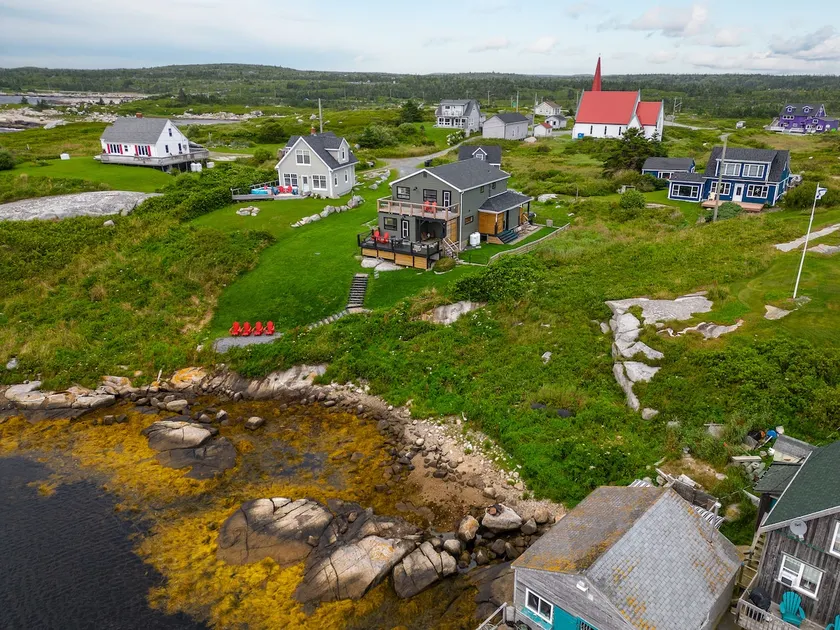 Peggy's Cove - Modern Home with Lighthouse View - Image 1