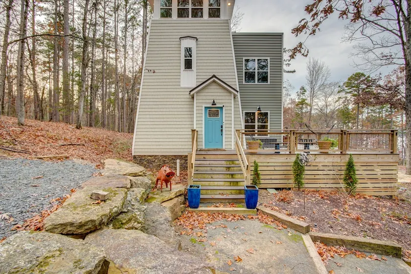 Amazing Lakefront Lighthouse with Private Beach - Image 1