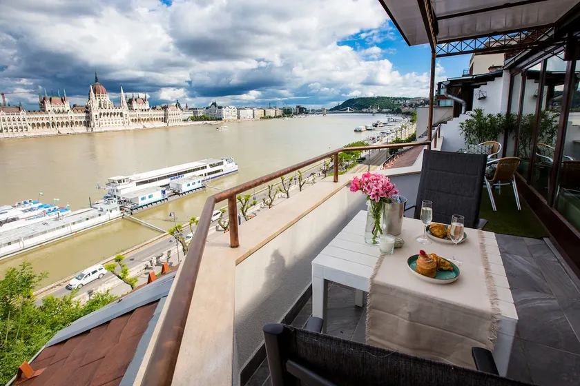 Panorama view rooftop 3Br terrace - Image 1