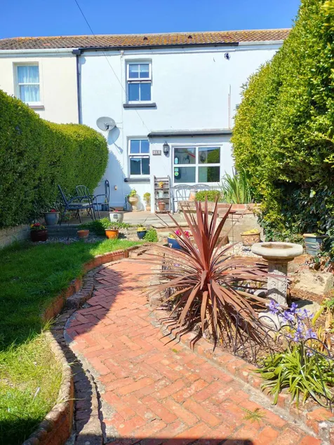 Coastal Hideaway, Weymouth/Portland cosy cottage - Image 1