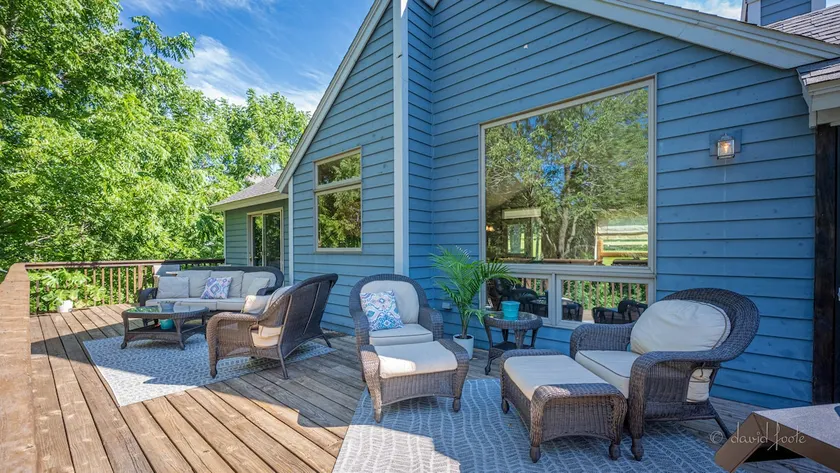 *Covered Hot Tub * 2 Fire Tables * Massive Deck* - Image 1