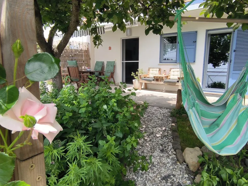 Salvia studio apartment | Terrance & Garden - Image 1