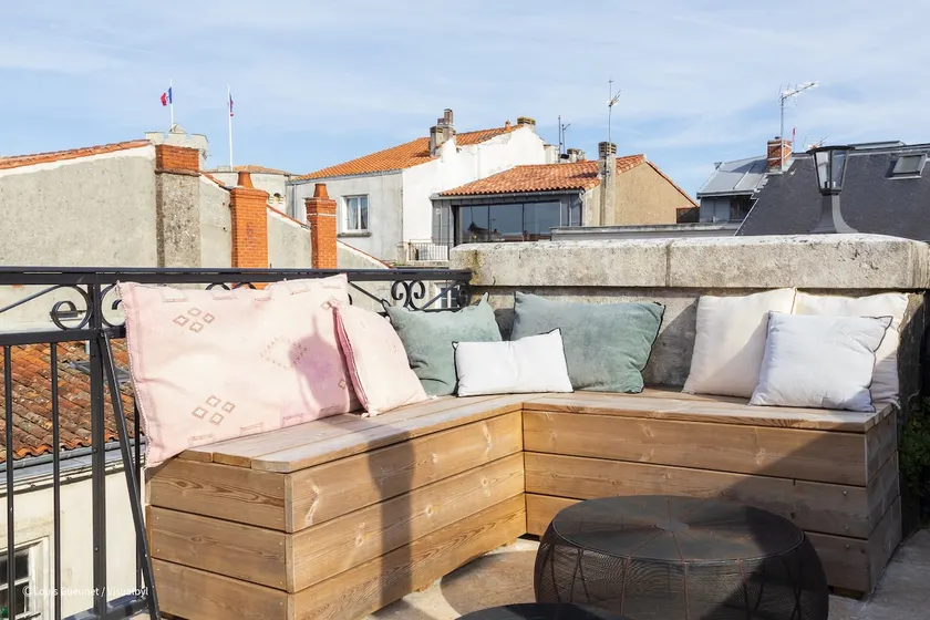 At the foot of the towers, superb apartment with rooftop - Image 1