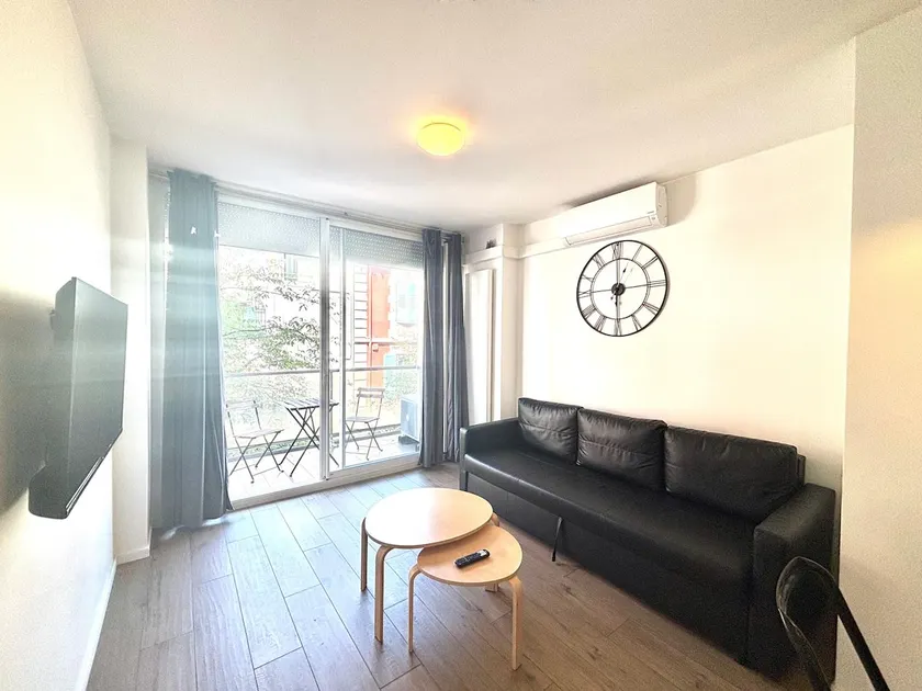 M001 T2 Nice, modern, centrally located apartment - Image 1