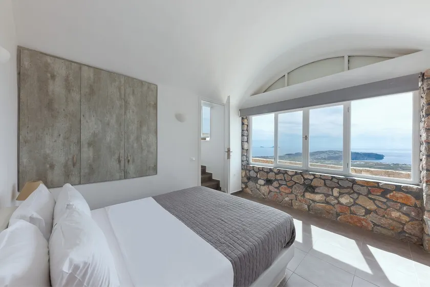 Cycladic Traditional Villa with Jacuzzi - Image 1