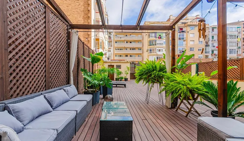 3BR Apartment 100m2 Private Terrace in Eixample - Image 1