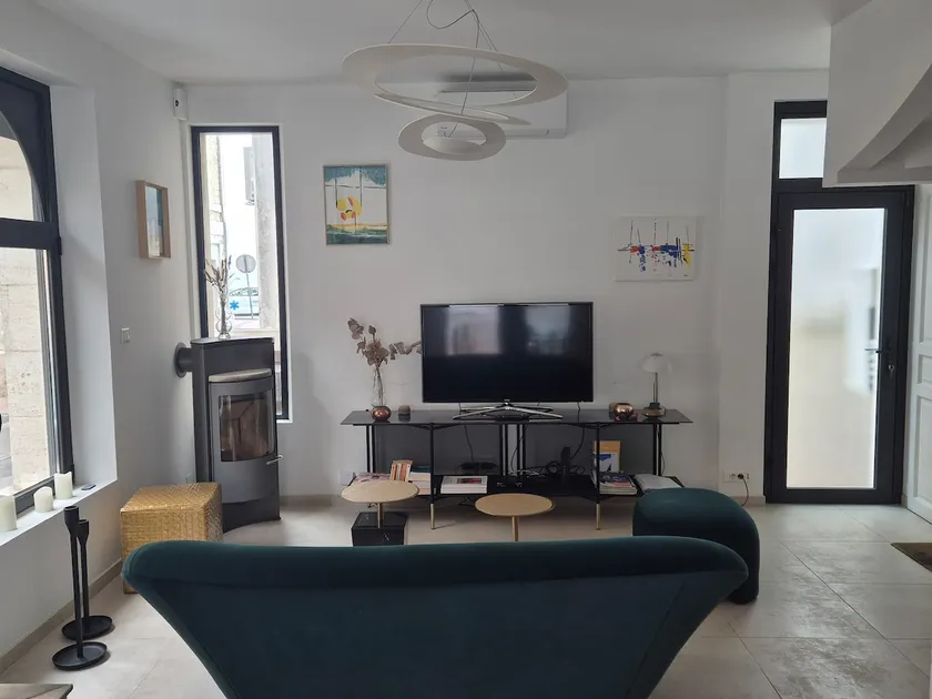 Air-conditioned house with sea view in Pontaillac, 15 m from the sea - Image 1