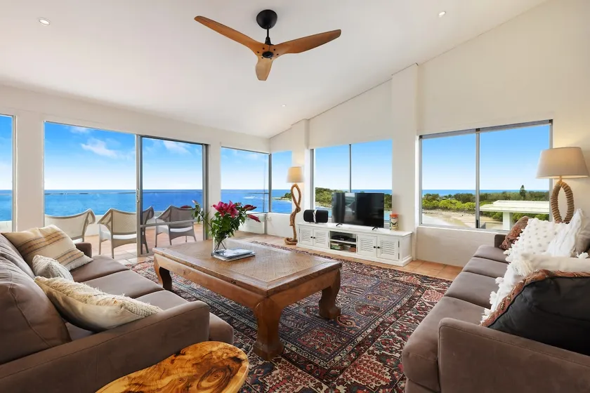 Luxury Oceanfront Penthouse! Couples Paradise - Image 1