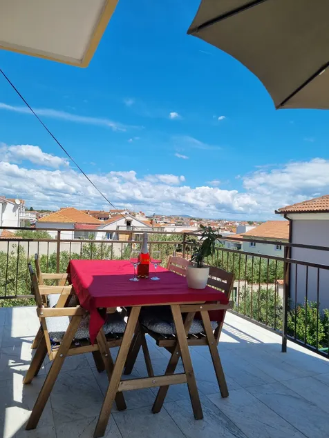 Apartman Rozalija- centar, terasa, parking - Image 1