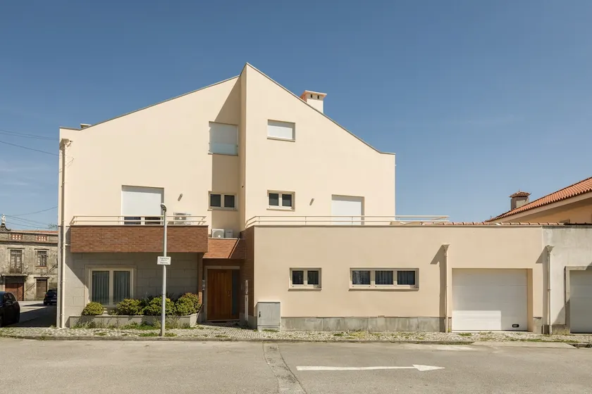 Viravento - Family House - Image 1