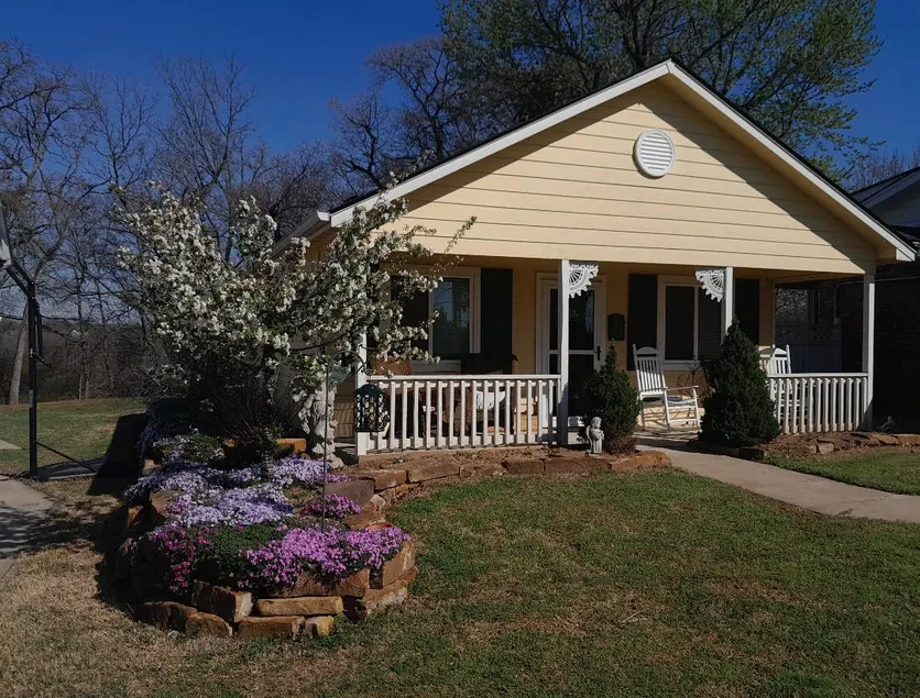Katie's Cottage - Image 1