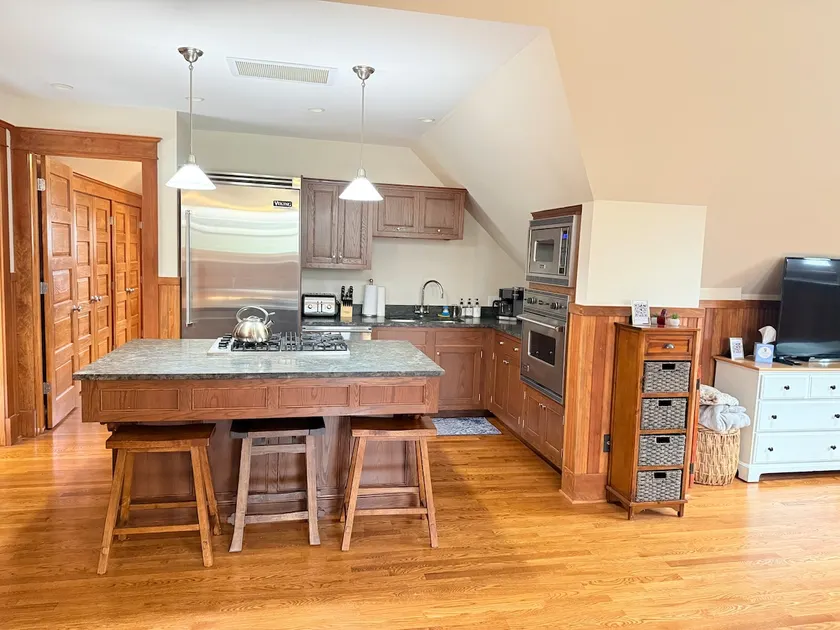 Cozy Coach House in Evanston, near Lake/NU - Image 1
