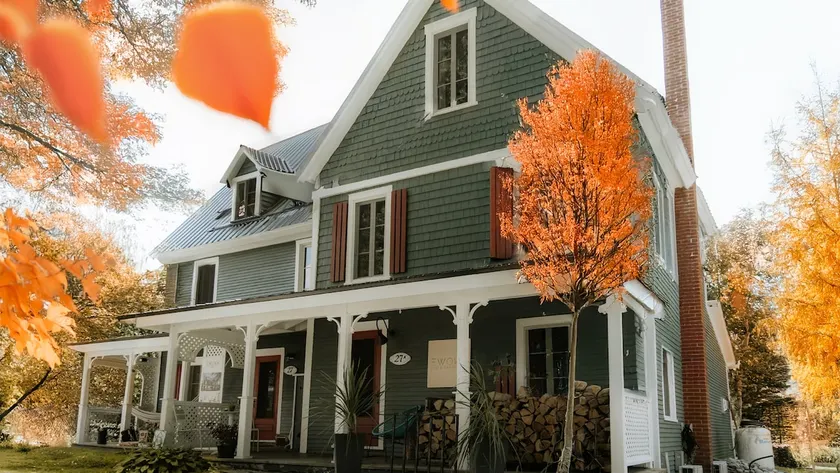 Cozy cottage in the heart of Sutton - Image 1