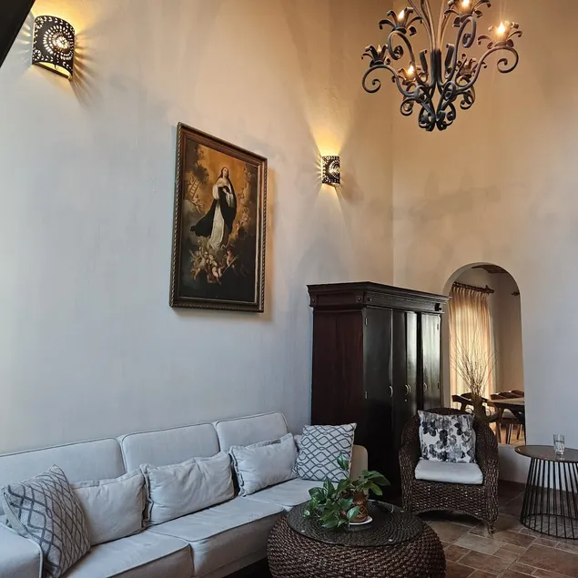 A BEAUTIFUL AND SPACIOUS COUNTRY HOUSE IN CHAPALA - Image 1