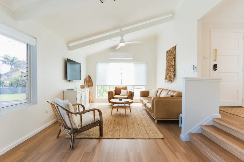 Endless Summer Holidays - The House - Image 1