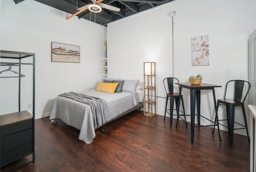 Studio in the heart of Downtown Pilot Mtn - Image 1