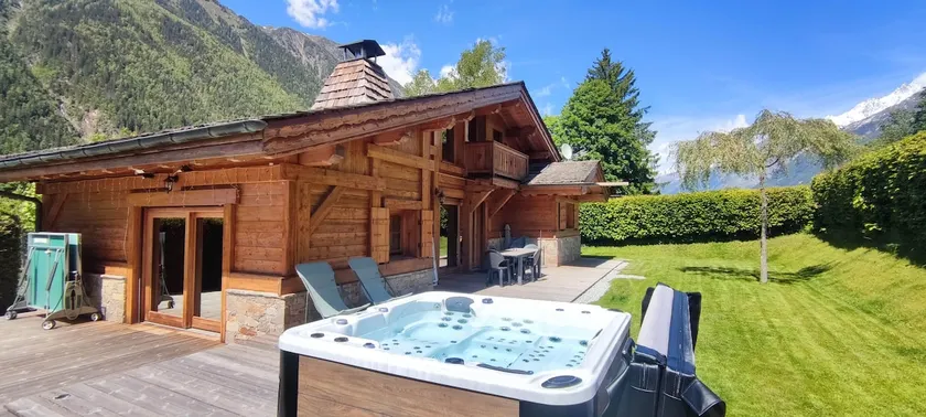 Chalet KIDOU, Grand Confort, nouveau SPA extérieur - Image 1
