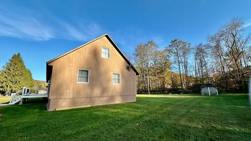 Cozy Entire 4 Bedroom Home with Gazebo & FirePit - Image 1