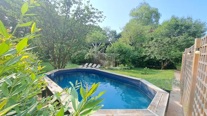 Large house · Heated pool · 11 people - Image 1