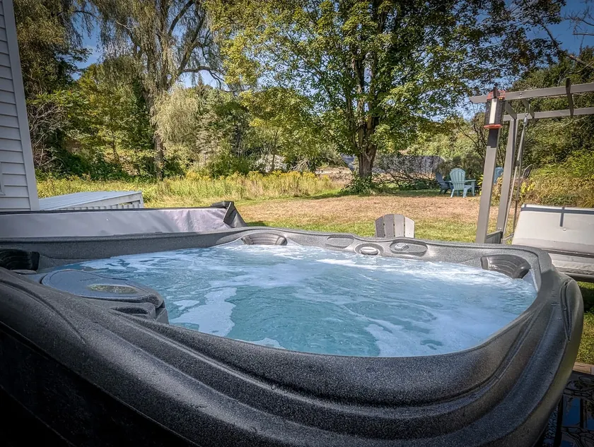 HotTub FirePit Games Huge Backyard Family Friendly - Image 1