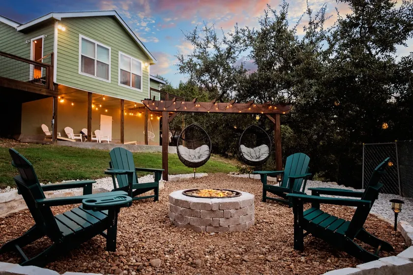 Epic Views + Game Room | 3 Min to Canyon Lake - Image 1