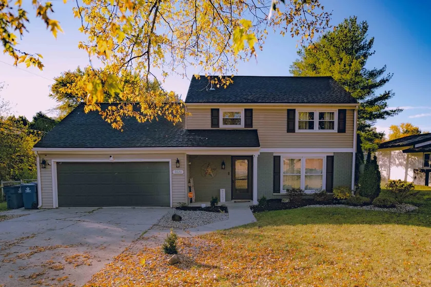 [4-BR/Sleeps 12] Family & Friends Home - Indiana - Image 1
