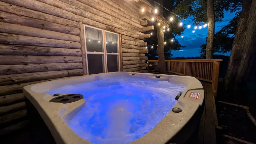 Rustic Retreat with Hot Tub-Cozy Log Cabin Getaway - Image 1