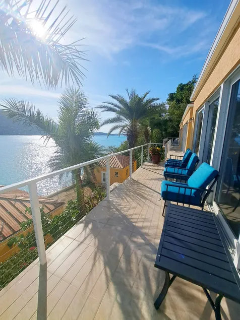 Sailfish Villa Luxury Beachfront Estate Magens Bay - Image 1