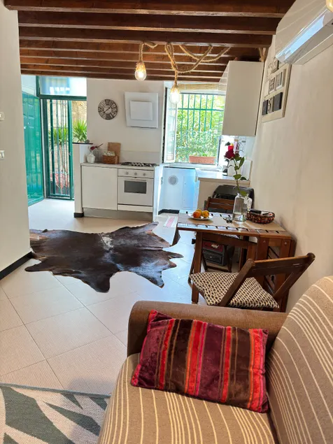 Casa Orri in Quinto Mare near Gaslini - Image 1