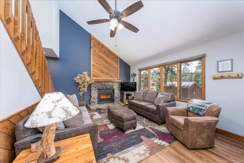 Perfect Family Cabin, Walking Distance to RMNP and the River in Aspen Brook + AC - Image 1