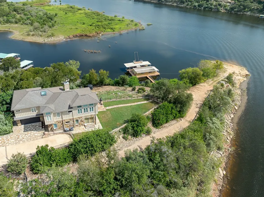 Private Escape Theater, Water, Patio, Game Room! - Image 1