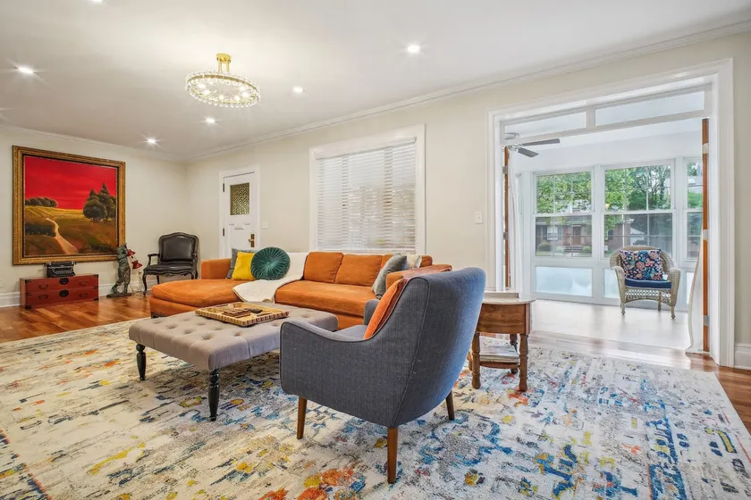 An Urban Paradise near ALL - The Entire Home - Image 1