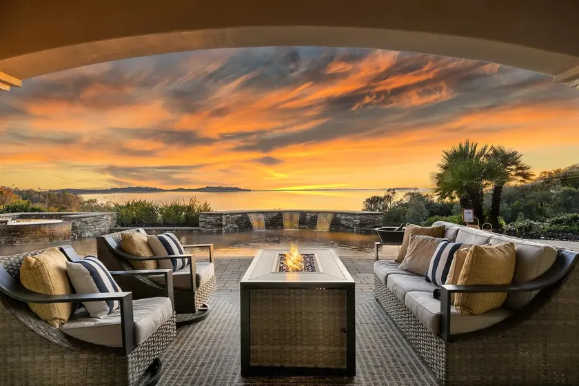 Folsom Lakeview Villa · Pool, Spa & 7 Bedrooms - Image 1