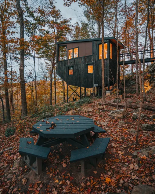 Cliffside Treehouse Loft | Epic Views - Image 1
