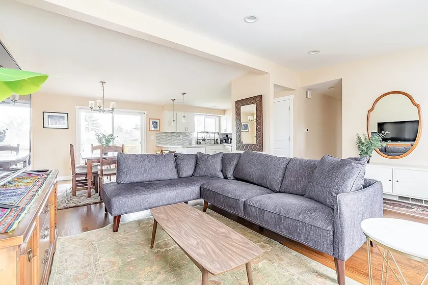 Rainier Valley 6BR, 2 Living Rooms + Fenced Yard - Image 1
