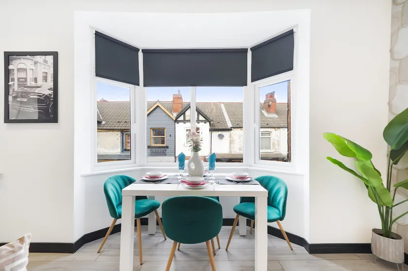 The Yorkshire Hideaway - Sleeps 4 - Great Location - Image 1