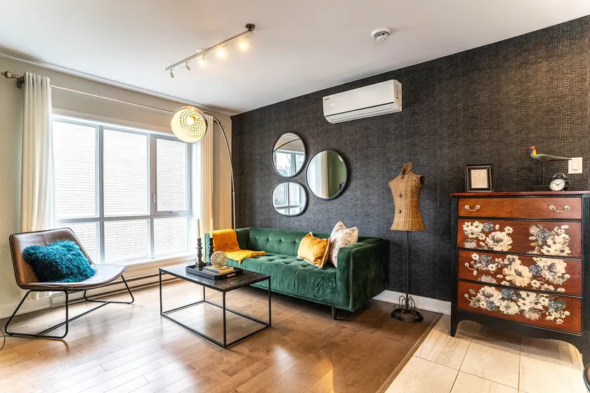 Comfy Spacious 2BR Apt w/Gym, Parking, DT&Airport - Image 1
