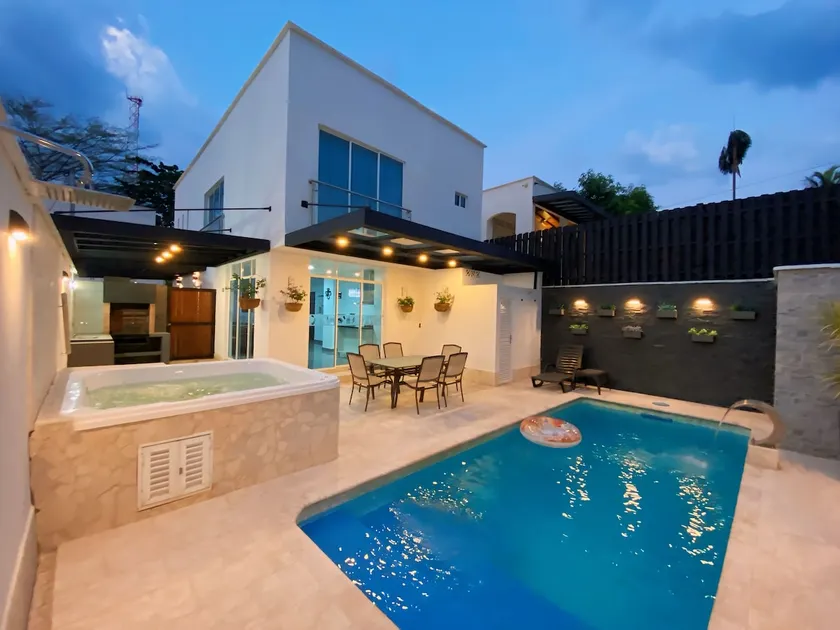 Nice Villa with a pool and private Jacuzzi! - Image 1