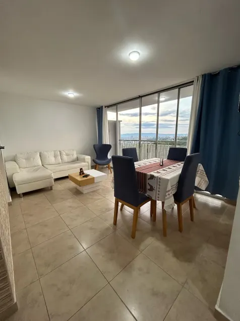 Comfortable 2-Bedroom Apartment with Pool, Gym, and Balcony - Image 1