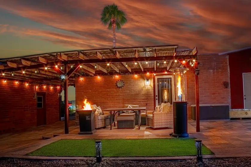 Quiet Green Valley Casita w/ King Bed - Image 1
