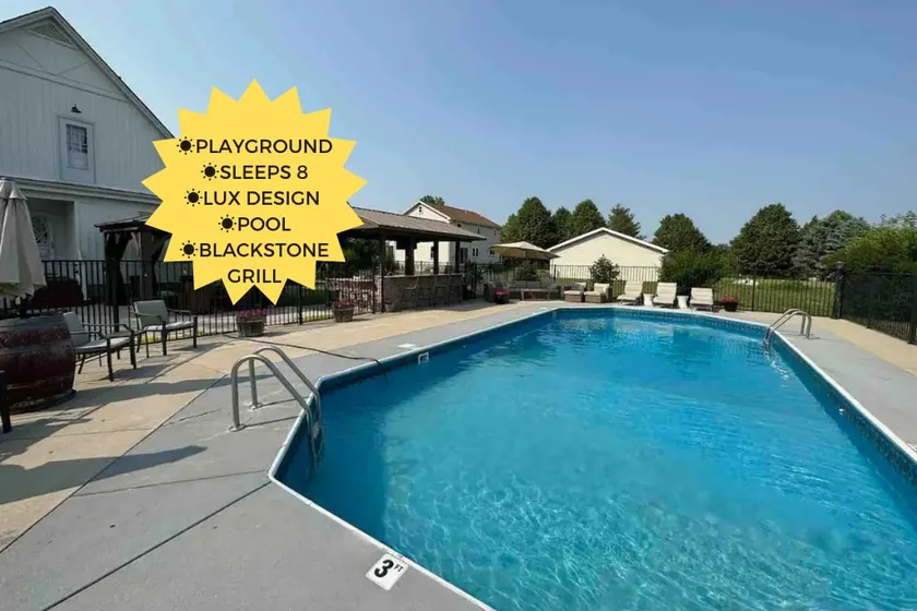 Pool, 30 mins to CHI, 3 Kings, Outdoor Space, BBQ - Image 1