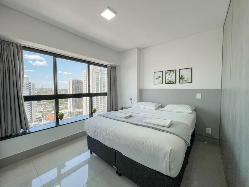 Elegant and Luxurious Studio on the 10th Floor of Vertigo - Image 1