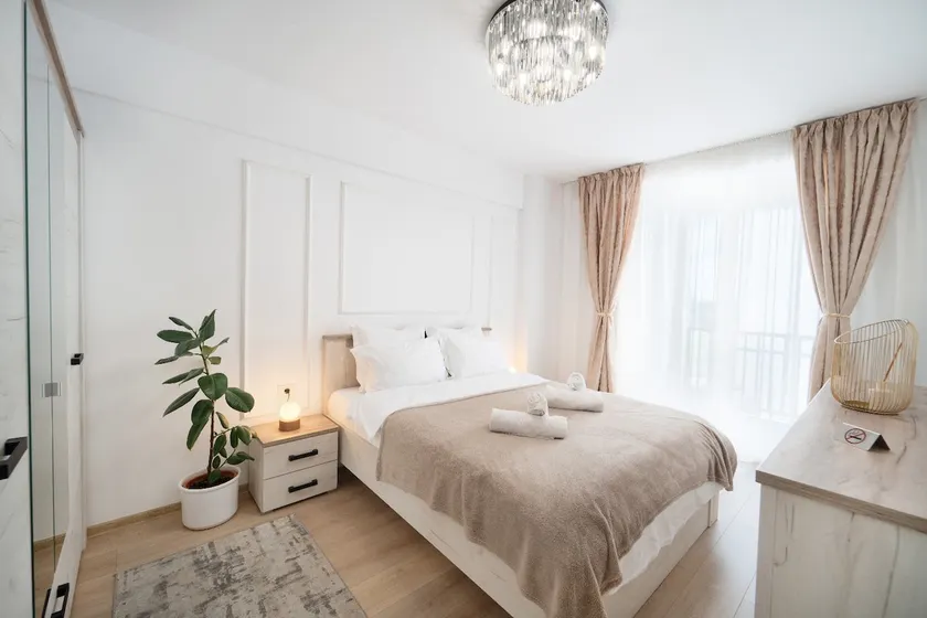 Modern Apartment with Free Private Parking in Timisoara - Image 1