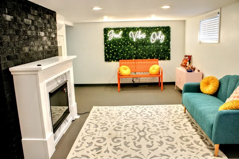 Ultimate stay, Get-Ready & Insta Fun Photo Home - Image 1