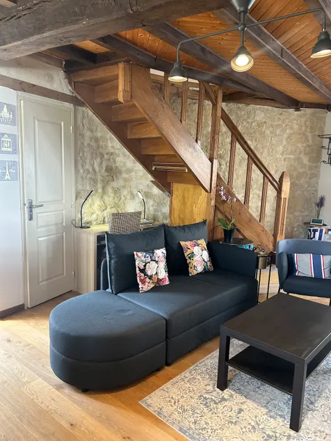 Jonzac Centre Ville - Private Home near Chateau - Image 1