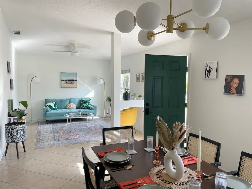 House on Riviera - Image 1