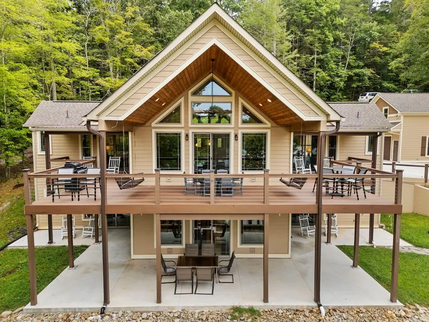 Lakefront Norris Retreat! 5BR/5.5BA - 2 Slip Dock - Image 1