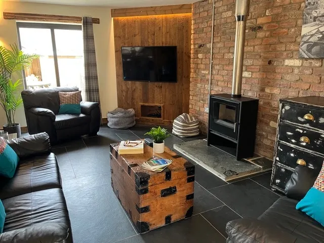 The Stable at Widemouth Bay - 2 bedroom cottage both rooms twin or king - Image 1